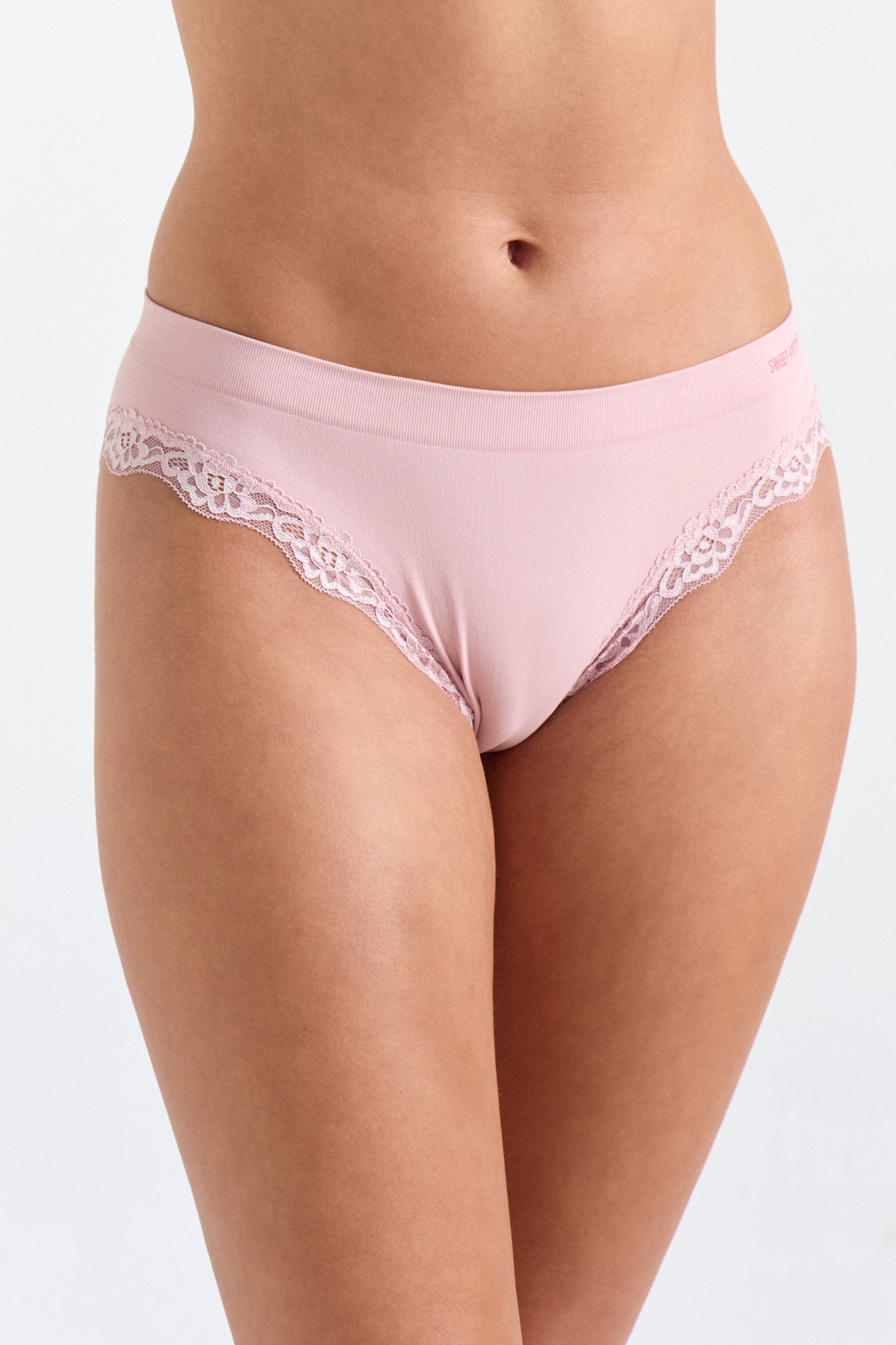 LIMITLESS LACE Vedetina imagen 9